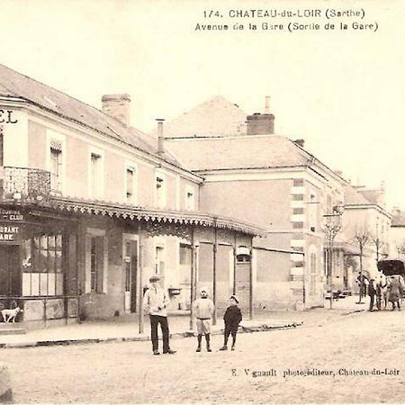 Hotel De La Gare Шато-дю-Луар Экстерьер фото